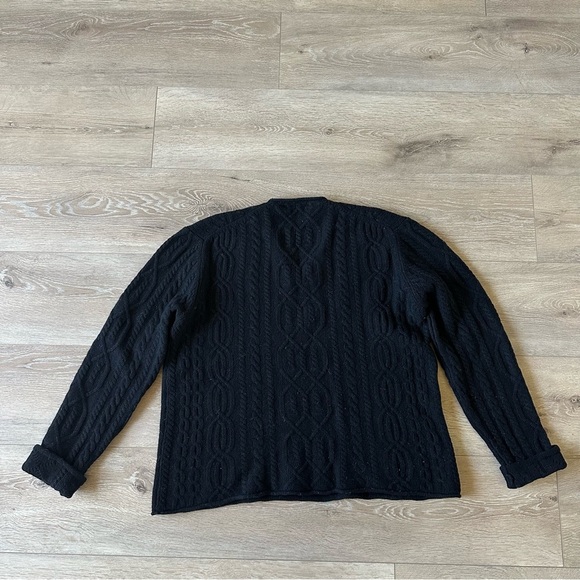 Vintage J. Crew 100% LambsWool Knit Sweater Black XL - Picture 7 of 8
